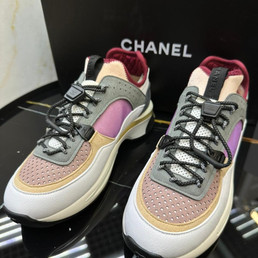Женские комбинированные кроссовки Chanel 2022-2023 белые с розовым и бежевым