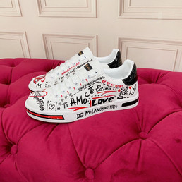 Женские кожаные кроссовки Dolce & Gabbana 2022-20023 белые с надписями
