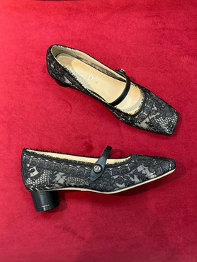 Женские кожаные туфли Christian Dior 2022-2023 бежевые с ажурным текстилем