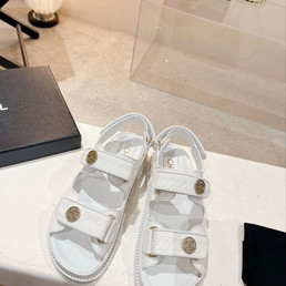 Женские кожаные сандалии Chanel 2022-2023 белые