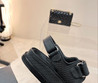 Женские кожаные сандалии Chanel 2022-2023 черные