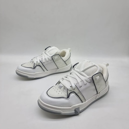 Женские кожаные кроссовки Valentino 2022-2023 белые с белой вставкой