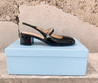 Женские лакированные туфли Prada 2022-2023 черные