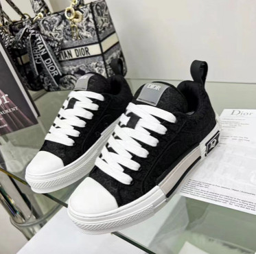 Женские текстильные кроссовки Christian Dior 2022-2023 черные с орнаментом