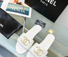 Женские кожаные шлепанцы Chanel 2022-2023 белые