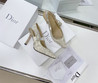 Женские текстильные туфли Christian Dior 2022-2023 белые с бежевым ажурным орнаментом