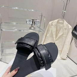 Женские кожаные шлепанцы Christian Dior 2022-2023 черные