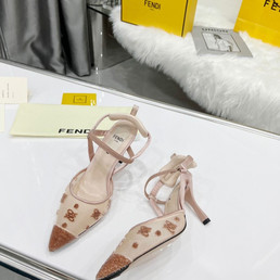 Женские текстильные туфли Fendi 2022-2023 бежевые