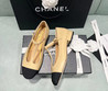 Женские кожаные балетки Chanel Mary Janes 2022-2023 бежевые с черным