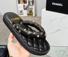 Женские кожаные шлепанцы Chanel 2022-2023 черные