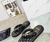 Женские кожаные шлепанцы Chanel 2022-2023 черные