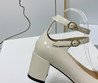 Женские кожаные туфли Christian Dior 2022-2023 белые