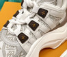Женские текстильные кроссовки Louis Vuitton 2022-2023 серые