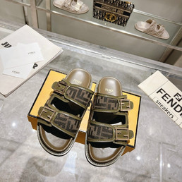 Женские текстильные шлепанцы Fendi 2022-2023 зеленые