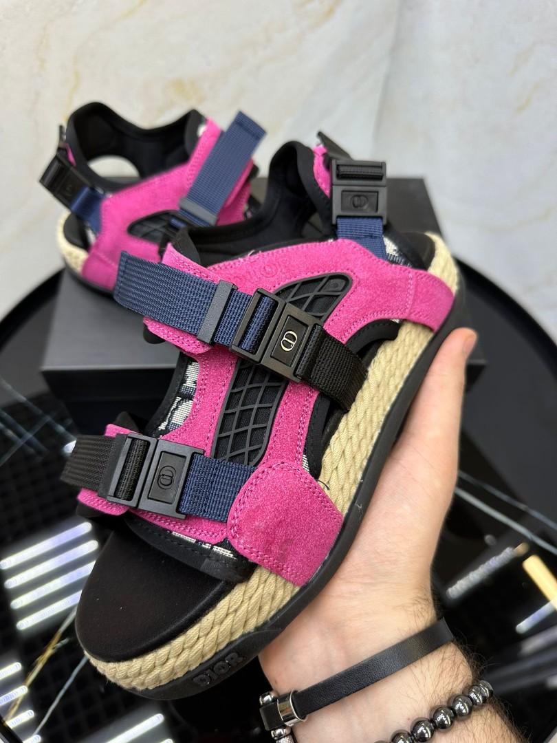 Женские комбинированные сандалии Christian Dior 2022-2023 черные с розовым