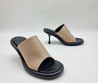 Женские кожаные туфли JW Anderson 2023-2024 черные с бежевым