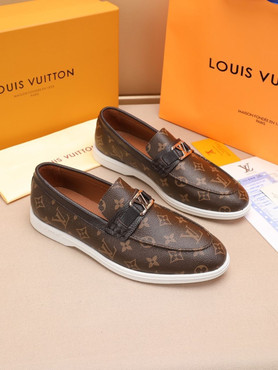 Мужские кожаные лоферы Louis Vuitton 2023-2024 коричневые с логотипом
