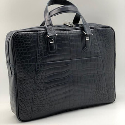 Мужская кожаная сумка Zilli 2023-2024 черная из кожи крокодила
