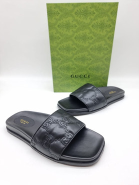Мужские кожаные шлепанцы Gucci 2023-2024 черные