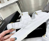 Женские кожаные сандалии Chanel 2023-2024 белые