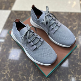 Мужские текстильные кроссовки Loro Piana 2023-2024 светло-серые с белой подошвой