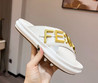 Женские кожаные шлепанцы Fendi 2023-2024 белые