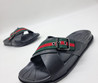 Мужские кожаные шлепанцы Gucci 2023-2024 черные с ремешком