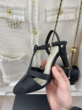 Женские текстильные туфли Chanel 2023-2024 черные