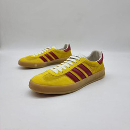 Женские замшевые кроссовки Gucci Gazelle 2023-2024 желтые