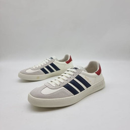 Женские замшевые кроссовки Gucci Gazelle 2023-2024 белые