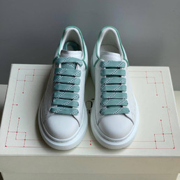 Женские кожаные кроссовки Alexander McQueen 2023-2024 белые