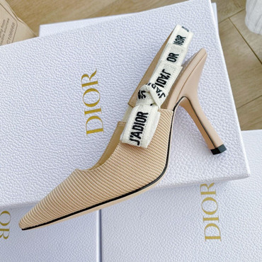 Женские текстильные туфли Christian Dior 2023-2024 бежевые с каблуком 9.5 см