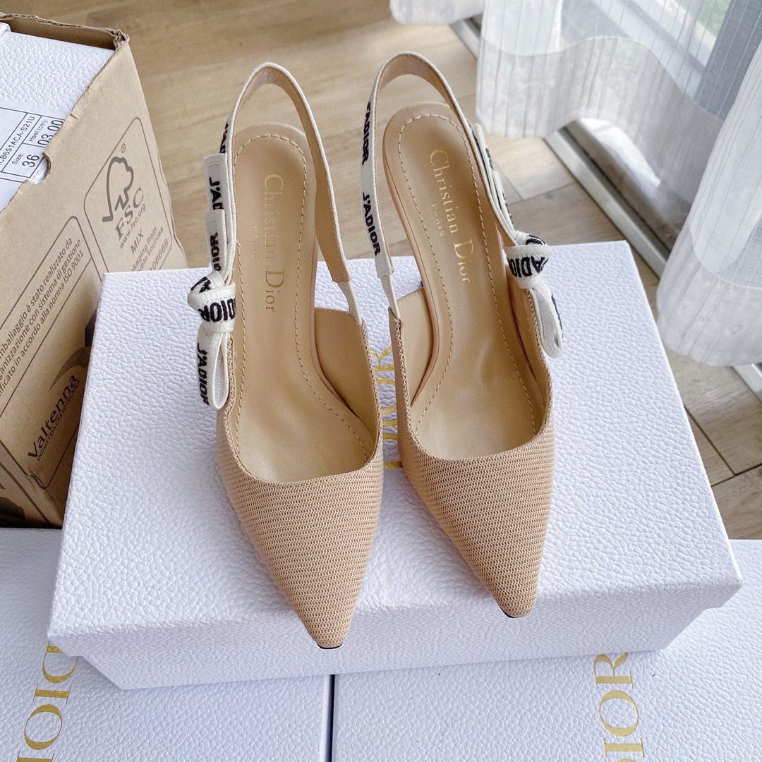 Женские текстильные туфли Christian Dior 2023-2024 бежевые с каблуком 9.5 см