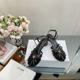 Женские кожаные босоножки Celine 2023-2024 черные