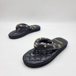 Женские текстильные шлепанцы Chanel 2023-2024 черные