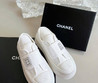 Женские текстильные кроссовки Chanel 2023-2024 белые