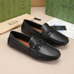 Мужские кожаные мокасины Gucci 2023-2024 черные