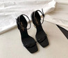 Женские кожаные туфли Saint Laurent Opyum 2023-2024 черные