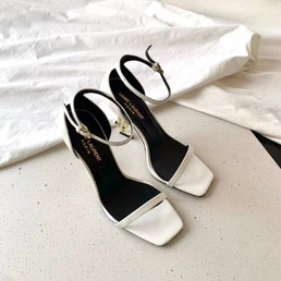 Женские кожаные туфли Saint Laurent Opyum 2023-2024 белые