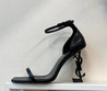 Женские кожаные туфли Saint Laurent Opyum 2023-2024 черные матовые