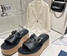 Женские кожаные шлепанцы Prada 2023-2024 черные