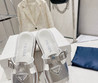 Женские кожаные шлепанцы Prada 2023-2024 серебристые