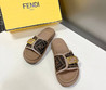 Женские текстильные шлепанцы Fendi 2023-2024 коричневые