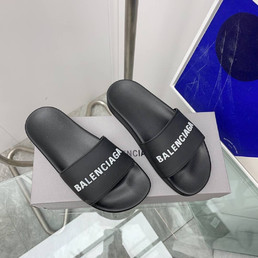 Женские резиновые шлепанцы Balenciaga 2023-2024 черные