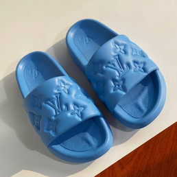Женские полиуретановые шлепанцы Louis Vuitton 2023-2024 синие