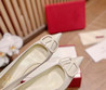 Женские кожаные туфли Valentino 2023-2024 белые