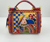 Женская кожаная сумка Dolce & Gabbana 2023-2024 24x20 красная с дамой