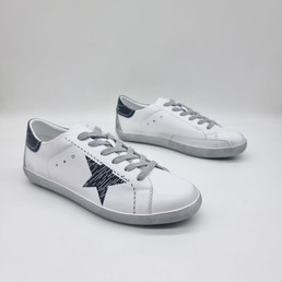 Мужские кожаные кроссовки Golden Goose 2023-2024 белые