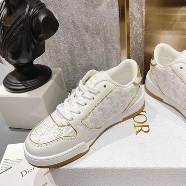 Женские кожаные кроссовки Christian Dior 2023-2024 белые с золотым