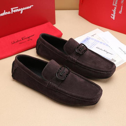 Мужские замшевые мокасины Salvatore Ferragamo 2023-2024 коричневые